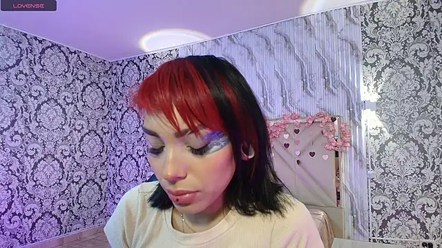 Issa tay1 online show from 04-22-26, 03:02