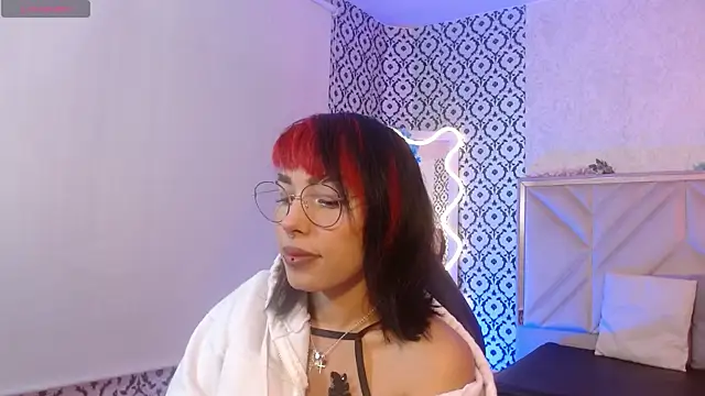 Issa tay1 online show from 05-29-26, 03:12