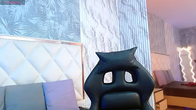 Issa tay1 online show from 02-10-26, 03:49