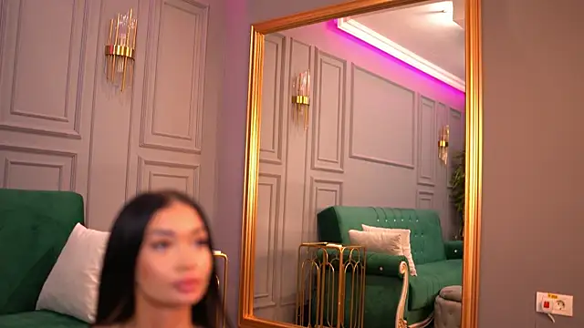 SashaFerrera online show from 03-18-25, 01:35