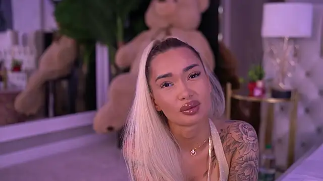 SashaFerrera online show from 09-11-25, 06:41