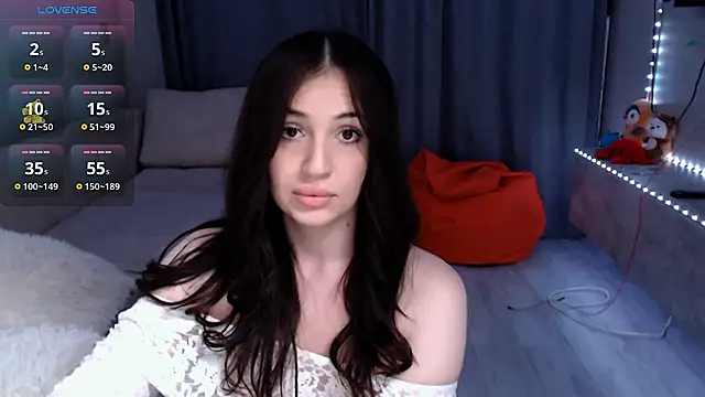 Lea Atreides online show from 12-20-25, 05:16