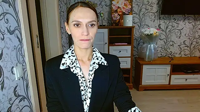 Lady Sunshine  online show from 10-06-25, 05:41