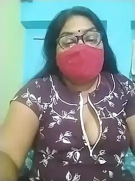 Snapshot of fuunalka chatting on 10-15-25, 10:29 fuunalka online show from 10-15-25, 10:29