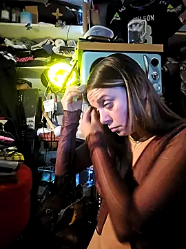 ShysluutGia online show from 05-26-26, 02:59