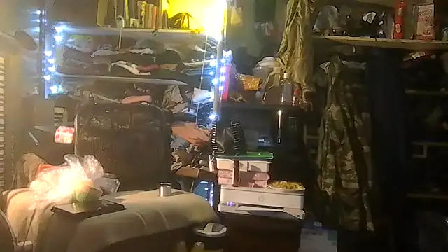 ShysluutGia online show from 04-11-26, 07:05