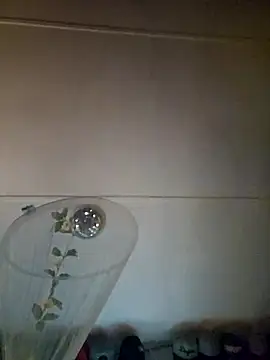 ShysluutGia online show from 09-25-25, 06:14