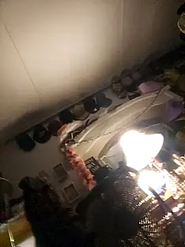 ShysluutGia online show from 10-28-25, 05:29