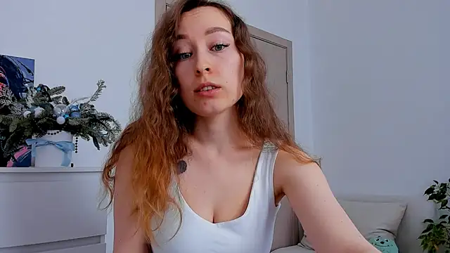 Snapshot of marilinaal chatting on 02-27-25, 07:08 marilinaal online show from 02-27-25, 07:08