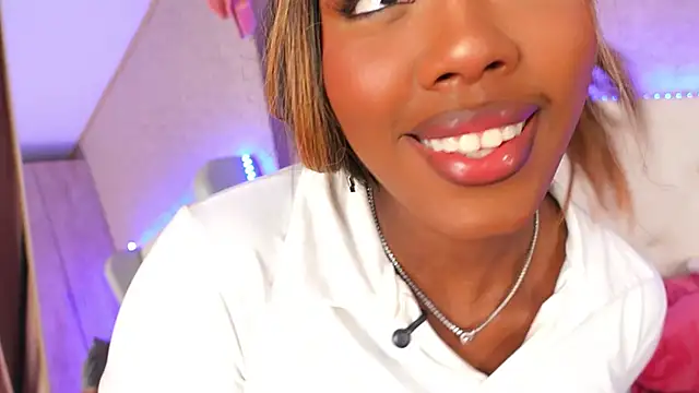 ThianaLopez online show from 05-15-26, 08:29