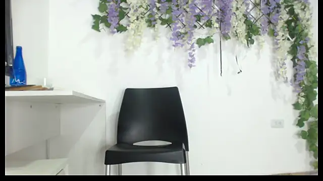 StephyJones1 online show from 03-12-26, 08:35