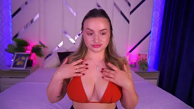 Snapshot of LindsieGreyy chatting on 10-02-25, 06:17 LindsieGreyy online show from 10-02-25, 06:17