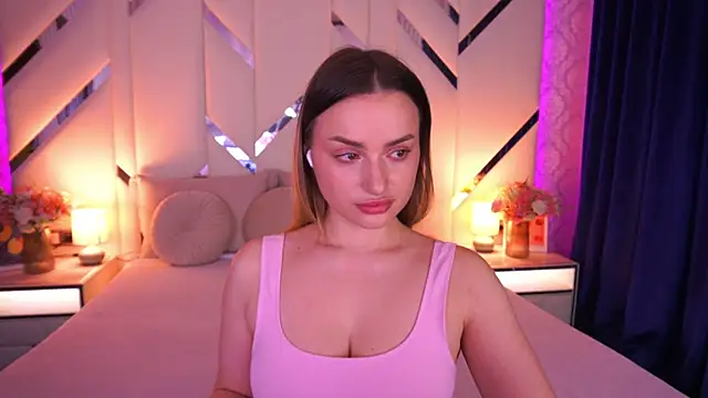 LindsieGreyy online show from 03-26-26, 07:28
