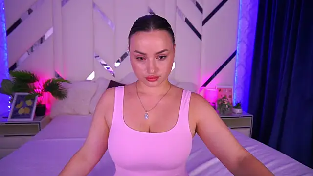 Snapshot of LindsieGreyy chatting on 10-05-25, 06:59 LindsieGreyy online show from 10-05-25, 06:59