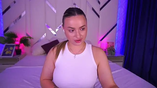Snapshot of LindsieGreyy chatting on 10-01-25, 06:29 LindsieGreyy online show from 10-01-25, 06:29