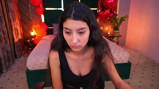 CharmMocco online show from 02-28-25, 02:09