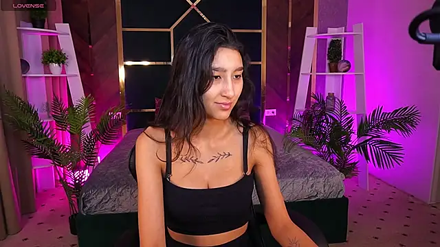 CharmMocco online show from 01-11-26, 02:13