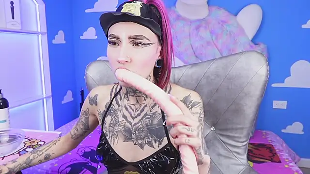 miss   angel online show from 10-14-25, 06:08