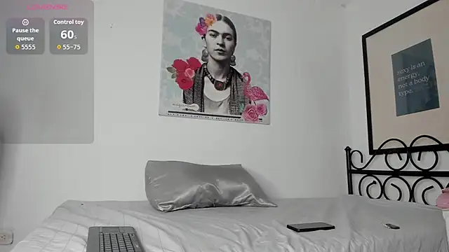 Dhalila  online show from 09-12-25, 12:11