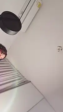 Dhalila  online show from 10-15-25, 01:59