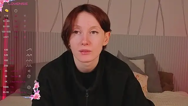 Snapshot of JoYung chatting on 10-12-25, 04:25 JoYung online show from 10-12-25, 04:25