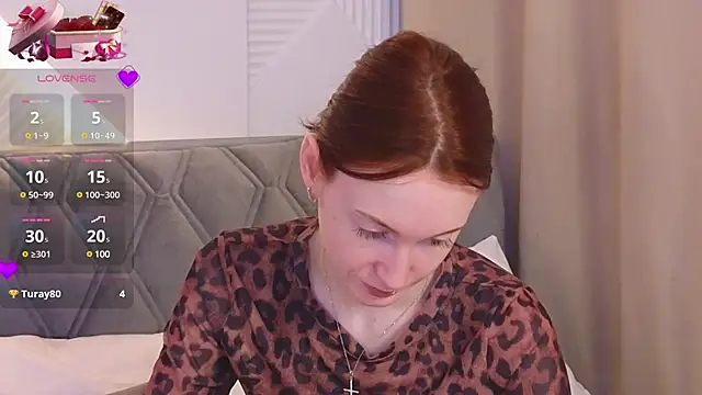 Snapshot of JoYung chatting on 03-02-25, 04:28 JoYung online show from 03-02-25, 04:28