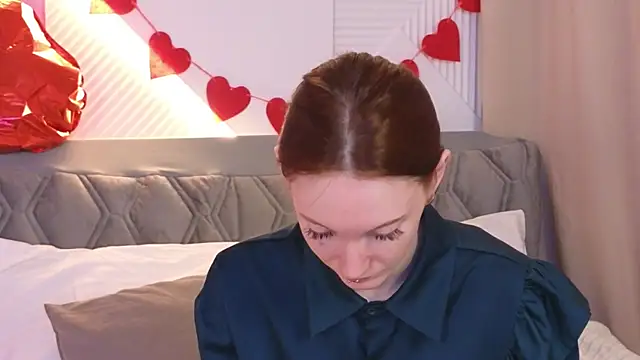 Snapshot of JoYung chatting on 02-14-25, 04:26 JoYung online show from 02-14-25, 04:26