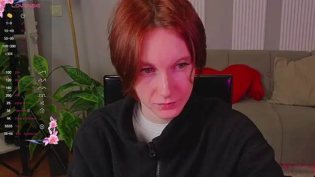 Snapshot of JoYung chatting on 09-22-25, 04:18 JoYung online show from 09-22-25, 04:18