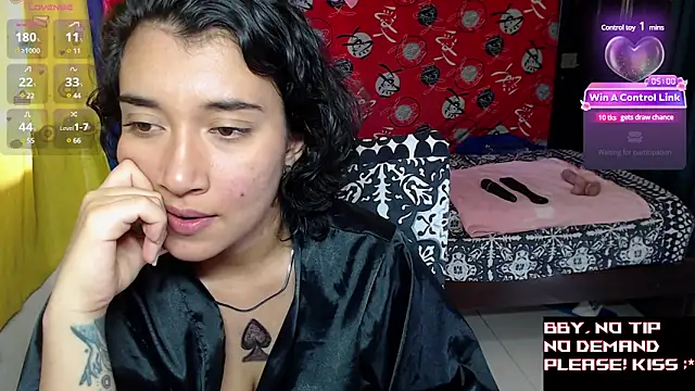 Snapshot of Robin_H00t chatting on 03-22-25, 09:10 Robin H00t online show from 03-22-25, 09:10