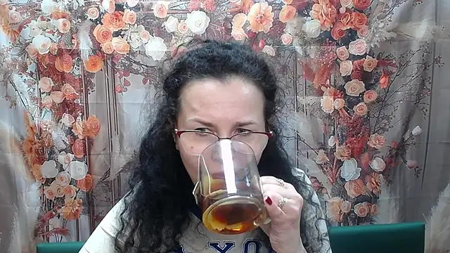 Miroslava Happi online show from 05-22-26, 05:38