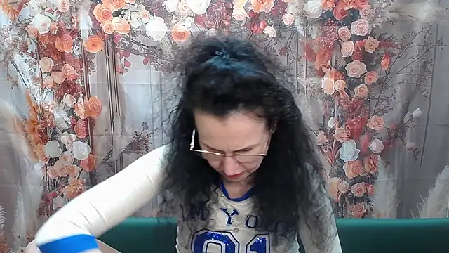 Miroslava Happi online show from 05-09-26, 05:55