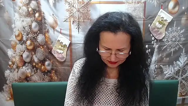 Miroslava Happi online show from 12-18-25, 07:02