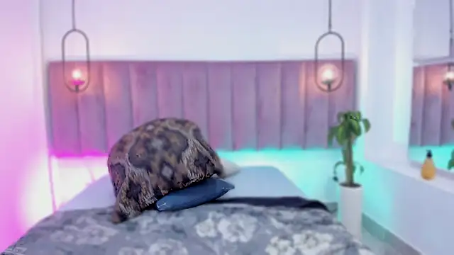 emmiily z online show from 04-28-26, 08:35