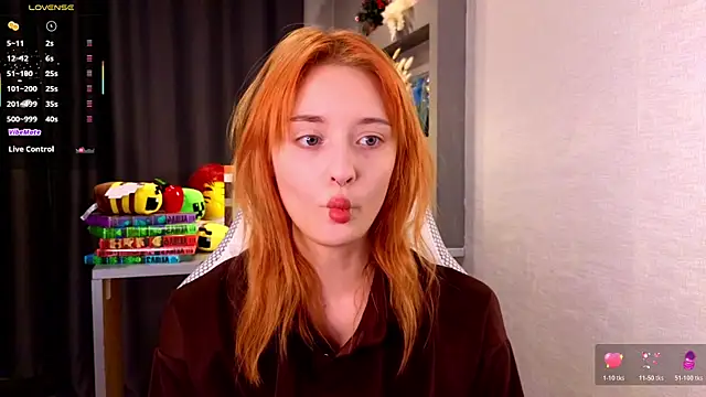 Hisoka akerley online show from 10-18-25, 05:37
