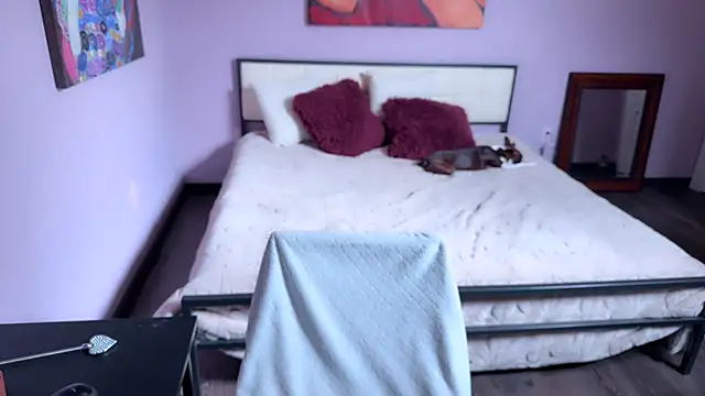 MrsJanetM online show from 03-19-26, 05:07