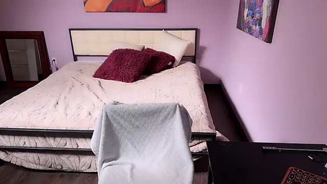 MrsJanetM online show from 03-26-26, 02:54