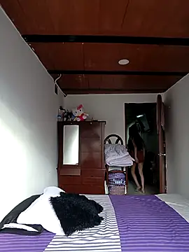 CHLOE ISABELL online show from 03-11-26, 12:10