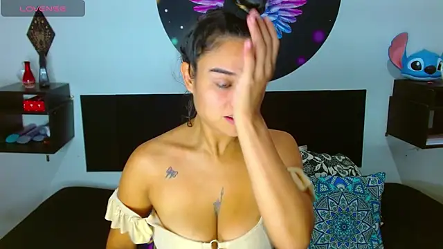 Ana Riderr online show from 10-22-25, 12:54