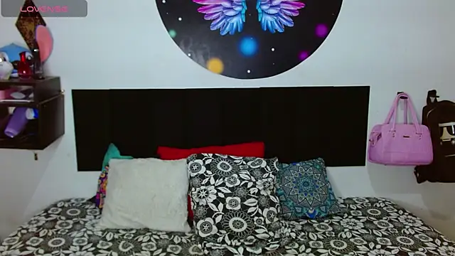 Ana Riderr online show from 12-18-25, 05:34