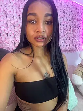 Lynda Bonnie online show from 11-15-25, 01:37