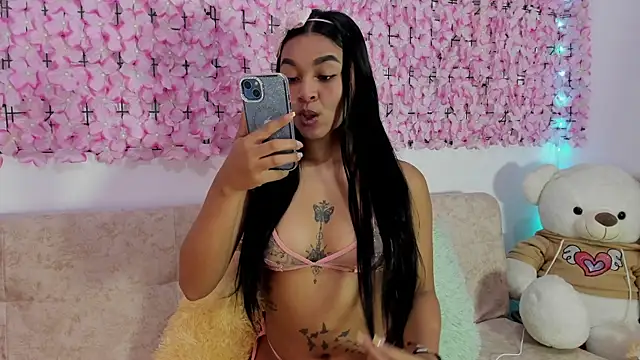 Lynda Bonnie online show from 10-25-25, 12:39