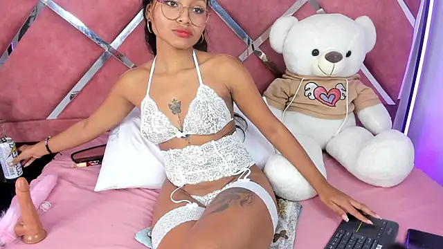 Lynda Bonnie online show from 03-15-25, 03:06