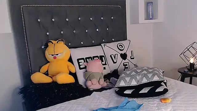 MaikyCooper online show from 03-17-25, 04:51