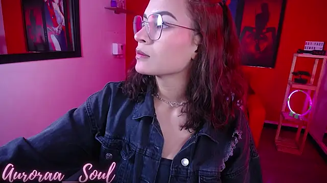 Snapshot of Auroraa_soul chatting on 10-06-25, 01:12 Auroraa soul online show from 10-06-25, 01:12