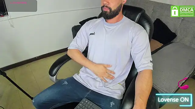 Luke Diaz7 online show from 11-25-25, 03:29