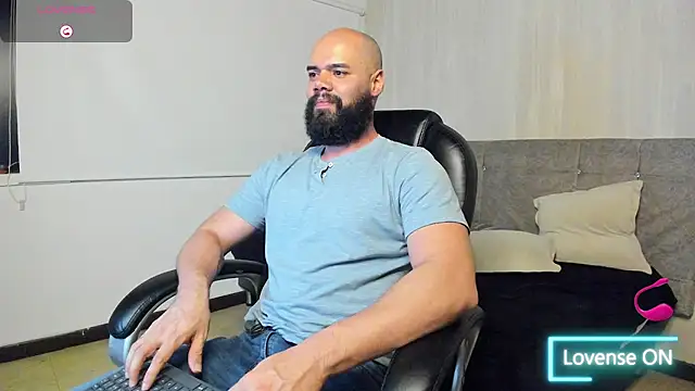 Luke Diaz7 online show from 10-04-25, 04:03