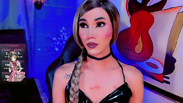 emelly horny  online show from 05-13-26, 07:32