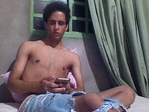 Snapshot of 999999m chatting on 01-14-26, 02:48 999999m online show from 01-14-26, 02:48