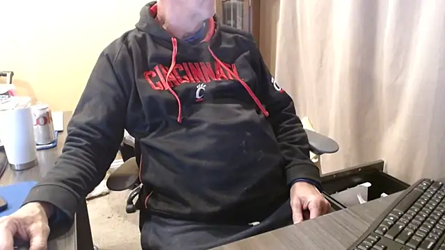 olderandwiser2 online show from 03-14-25, 04:43