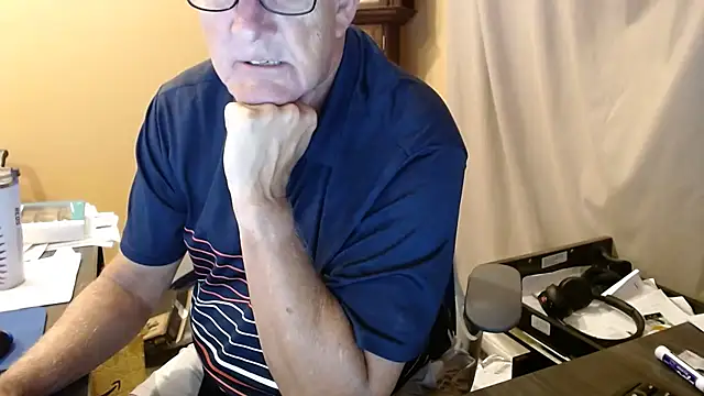 olderandwiser2 online show from 10-01-25, 03:33